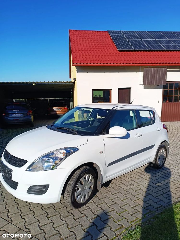 Suzuki Swift 1.2 Premium - 2