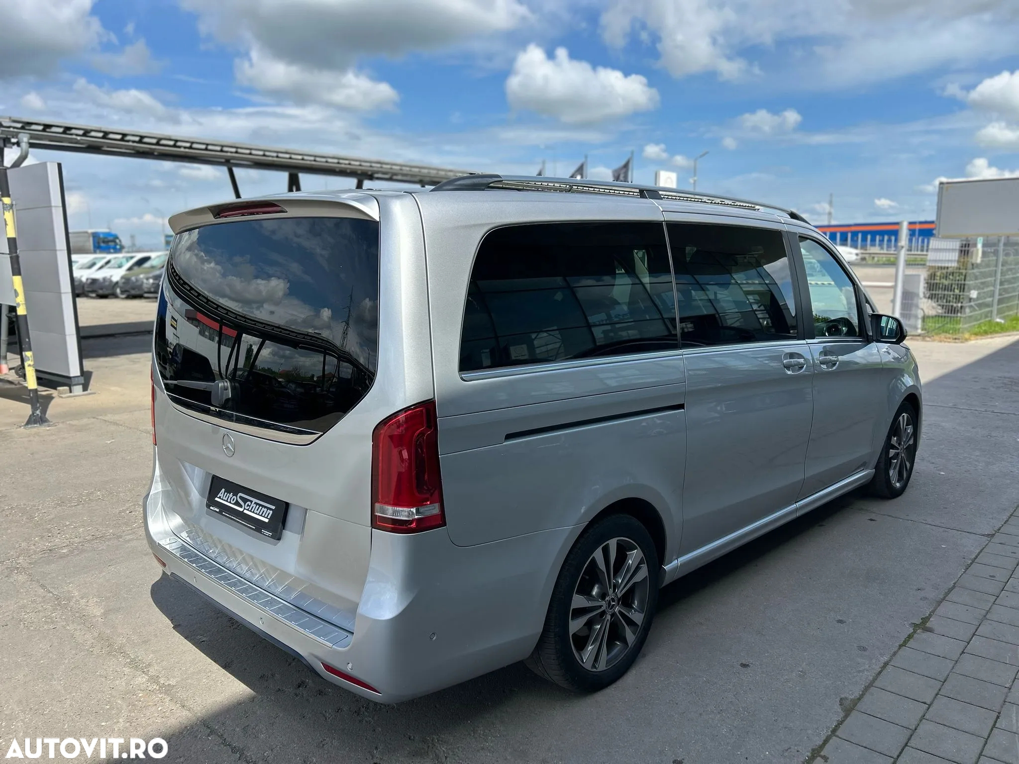 Mercedes-Benz V 300 d lang 9G-TRONIC Exclusive Edition - 5