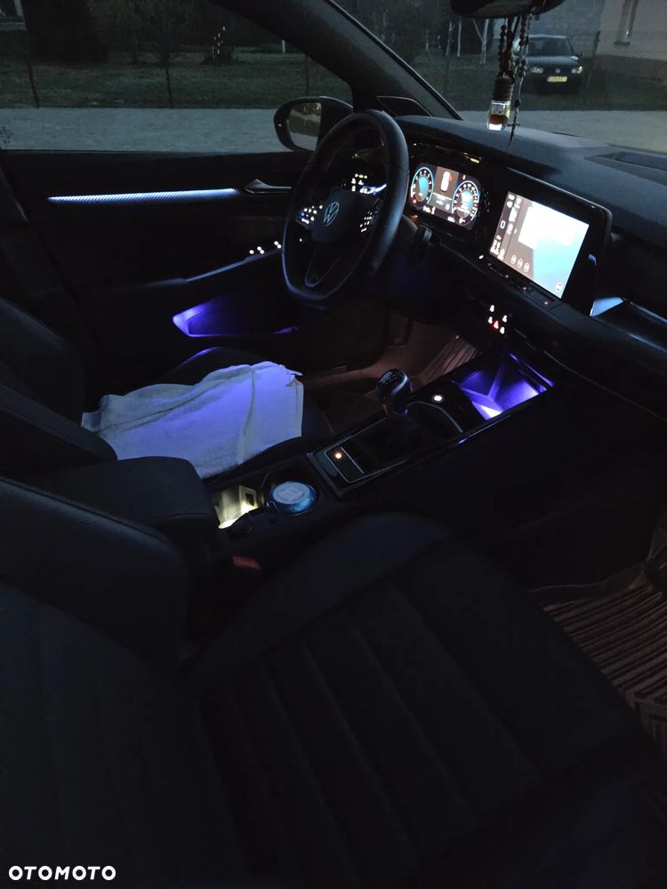 Volkswagen Golf - 27