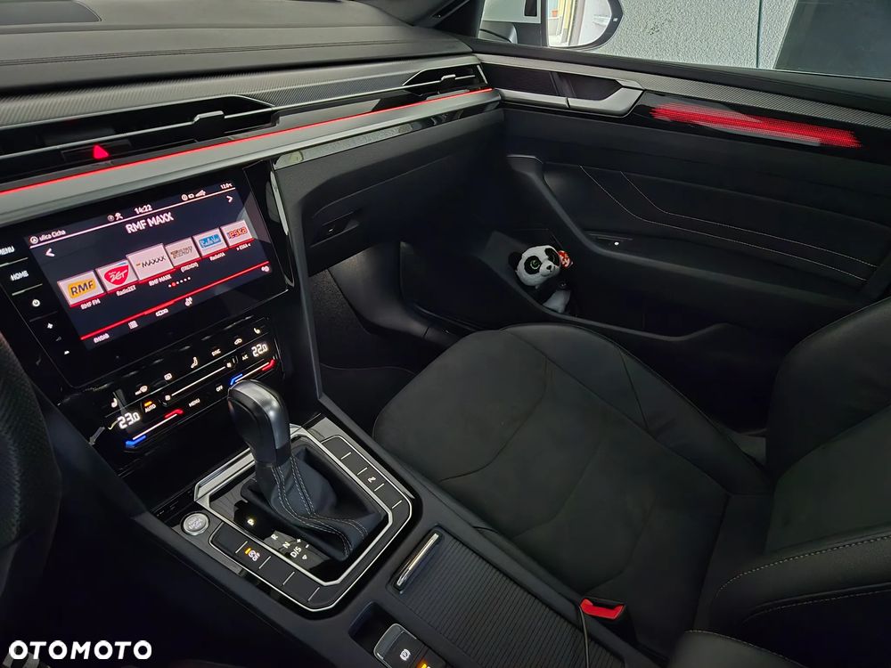 Volkswagen Arteon 2.0 TDI R-Line DSG - 36