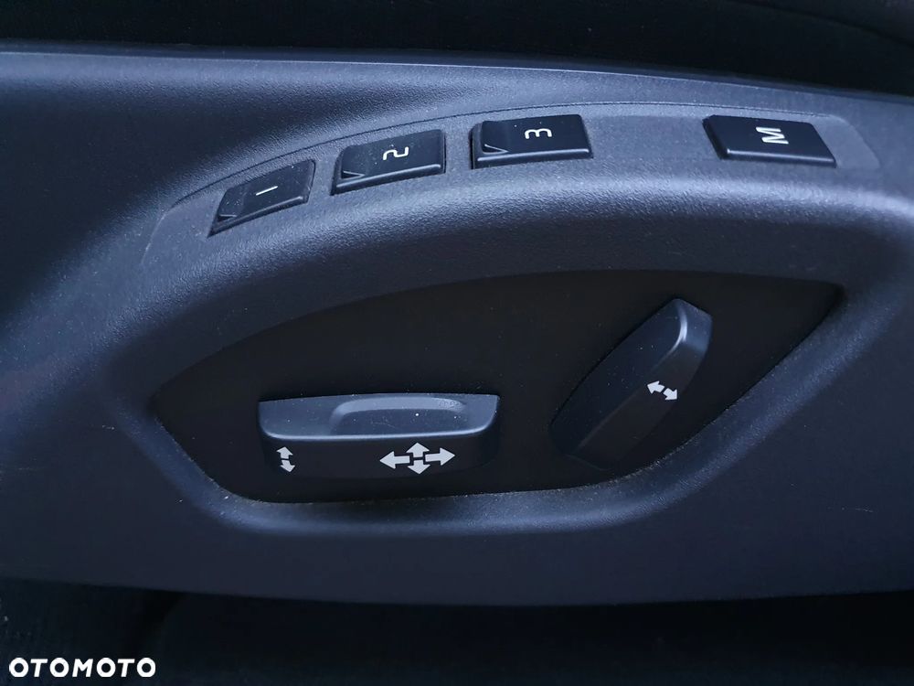 Volvo XC 60 D3 Geartronic Momentum - 15