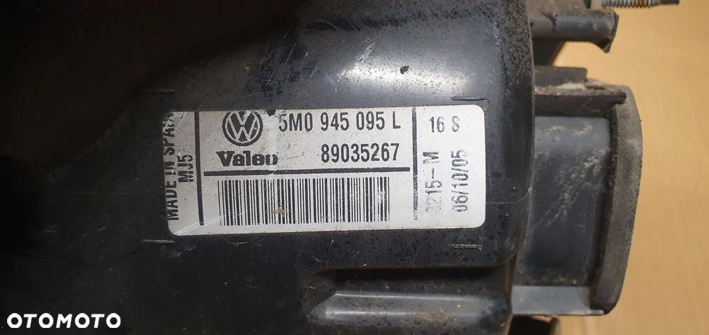 Lampa lewy tył tylna lewa w błotnik VW Golf V Plus 5M0945095L - 7