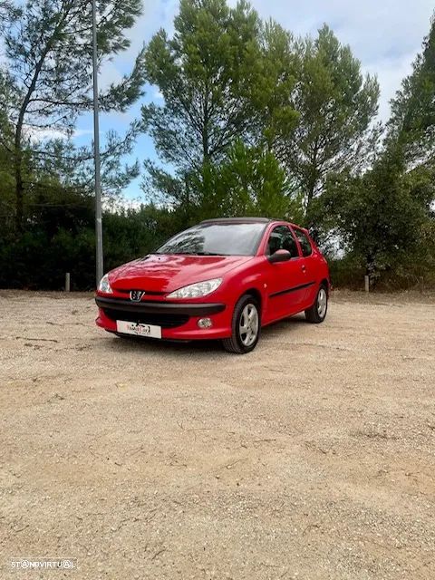 Peugeot 206 1.6 GTi - 1