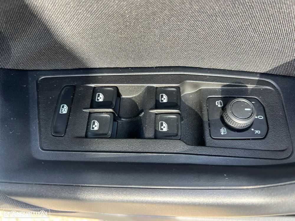 VW T-Roc 1.0 TSI Life - 12