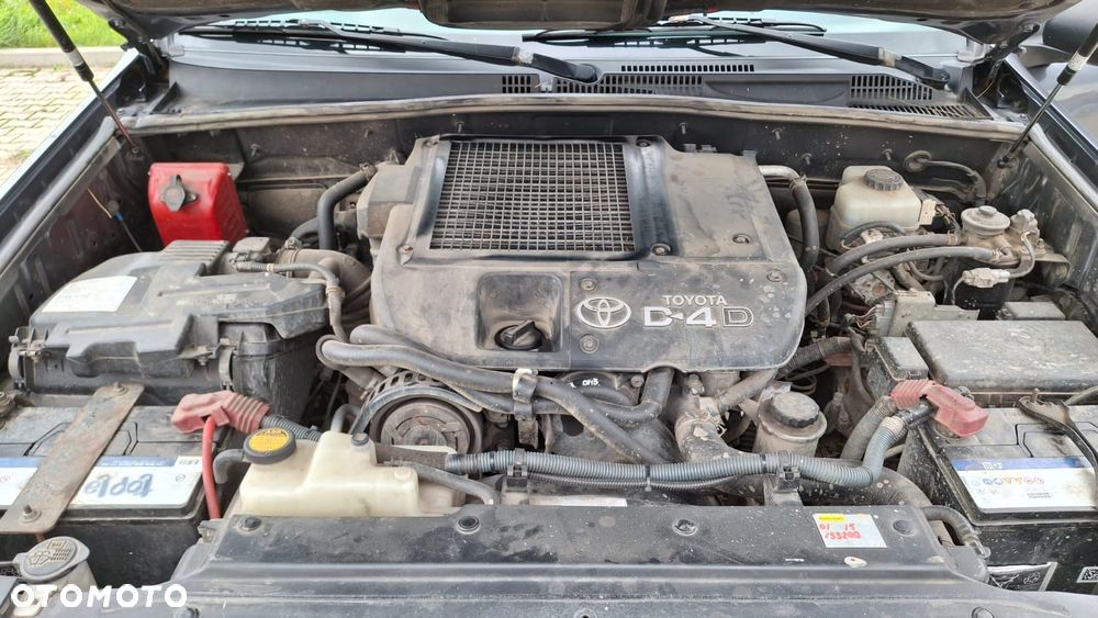 Toyota Land Cruiser - 13
