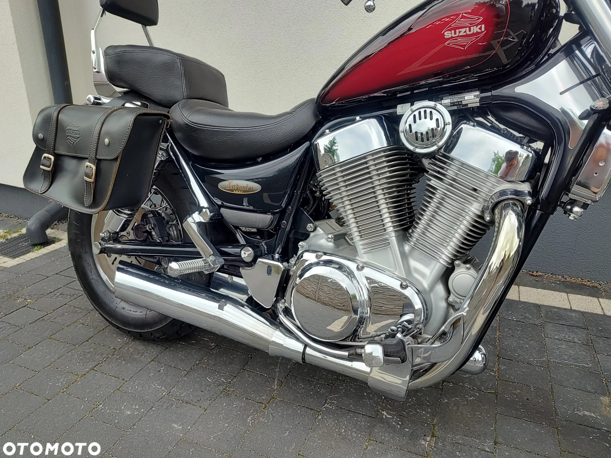 Suzuki Intruder - 14
