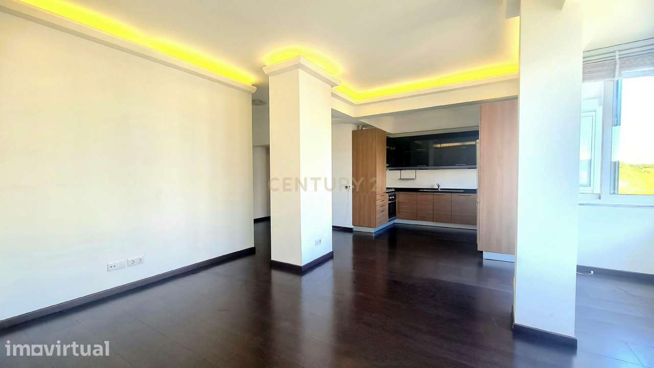 Apartamento Renovado T2 em Santa Clara, Lisboa - Grande imagem: 5/21