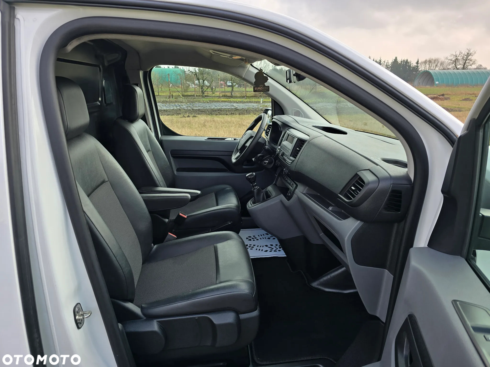 Opel Vivaro - 12