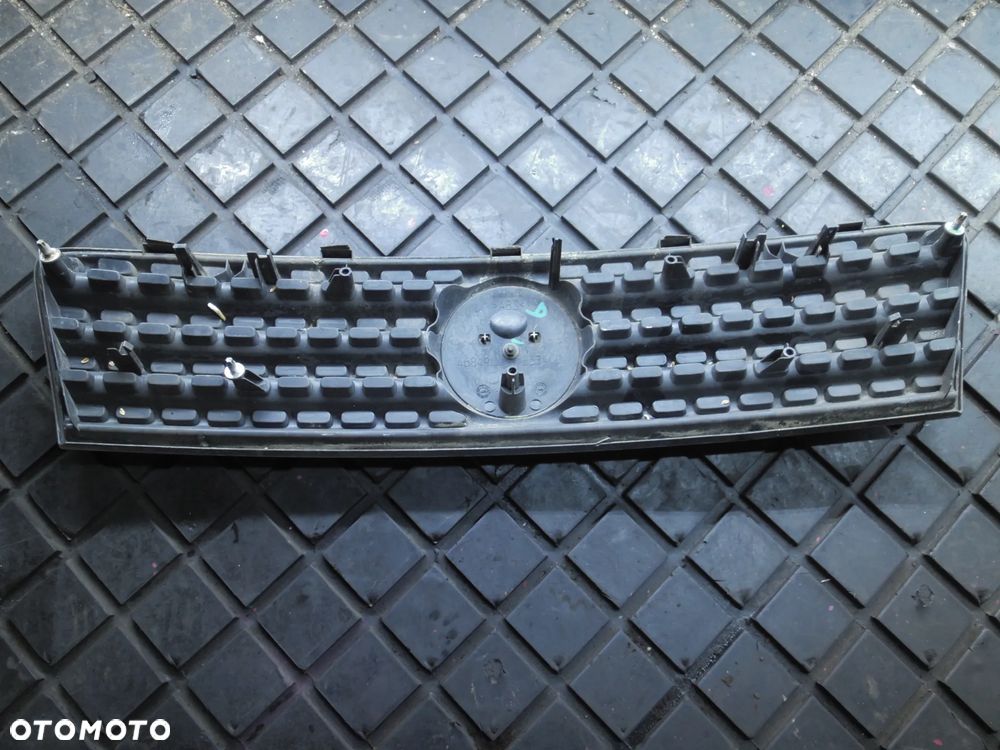 Atrapa grill FIAT PUNTO FL SREBRNY CHROM ORYGINAŁ 46849442 - 2