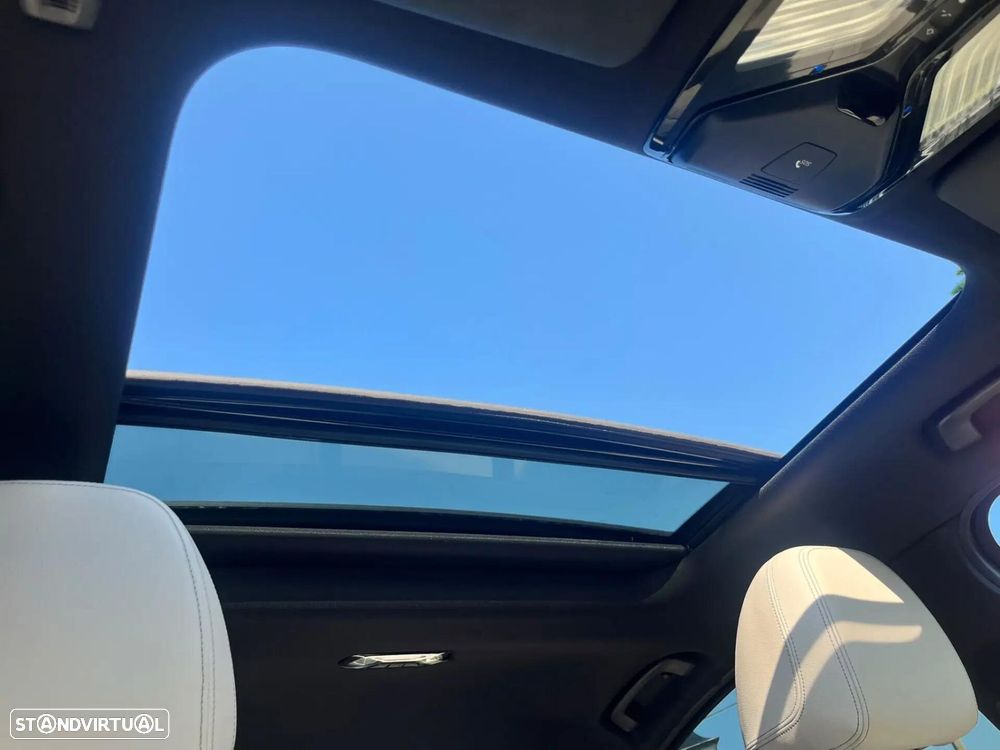 BMW 330 e Pack Desportivo M Auto - 46