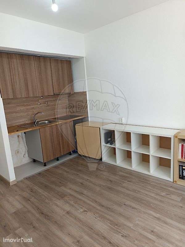 Apartamento T0 para arrendamento - Grande imagem: 4/8