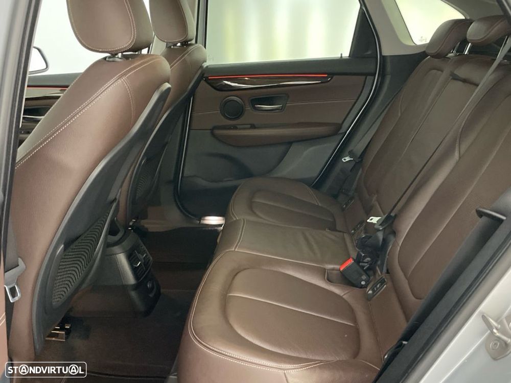 BMW 216 Active Tourer d Line Luxury - 12