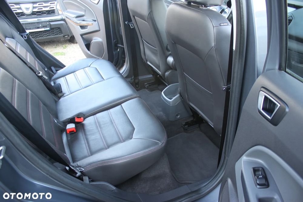 Ford EcoSport - 15