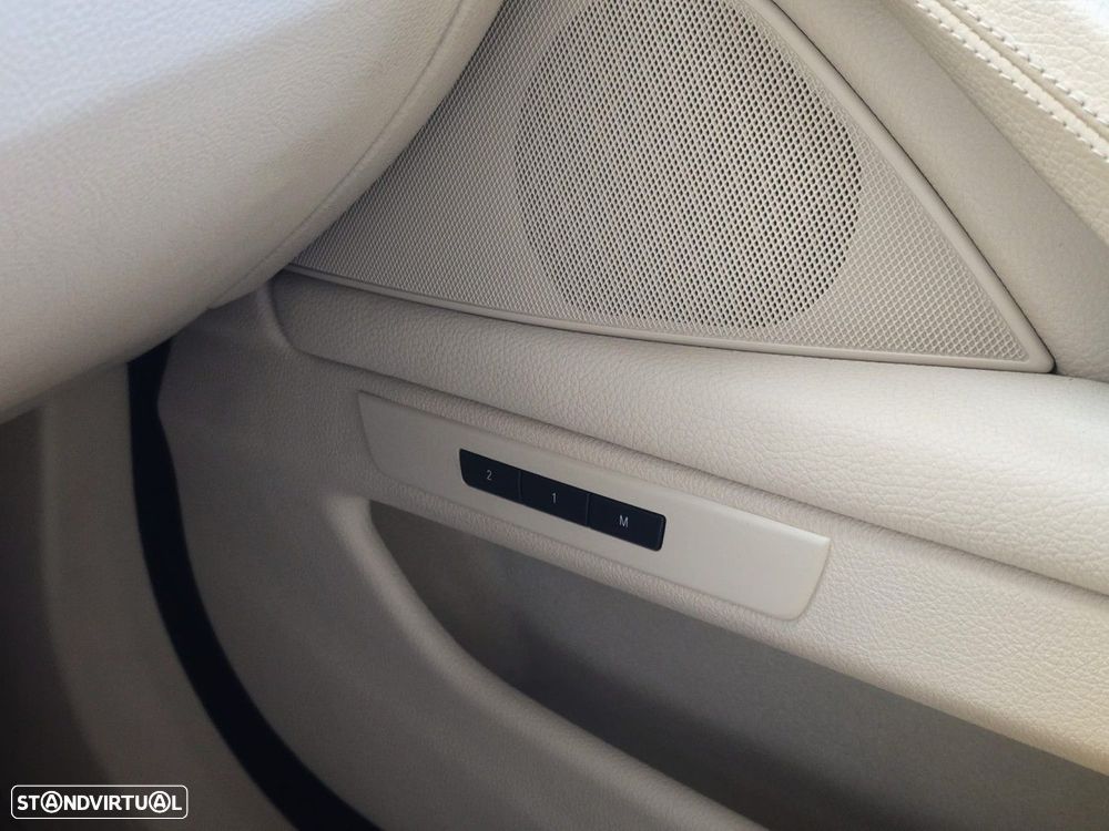 BMW 520 d Line Luxury Auto - 32