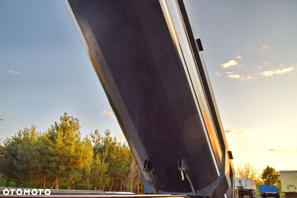 Schwarzmuller K-Series - 16