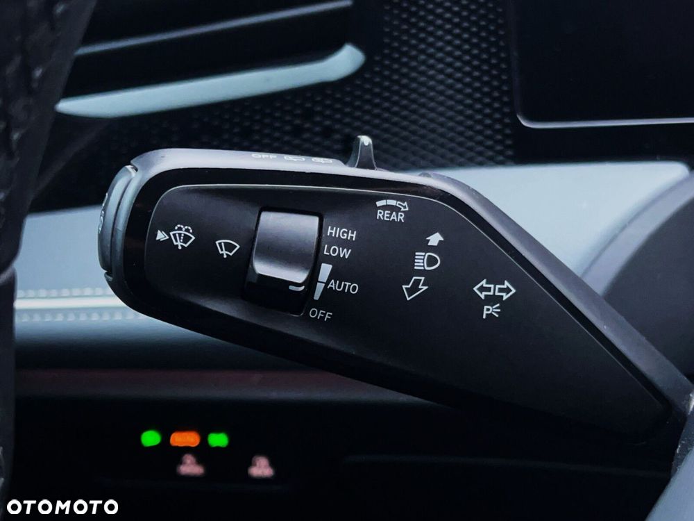 Volkswagen Passat - 21