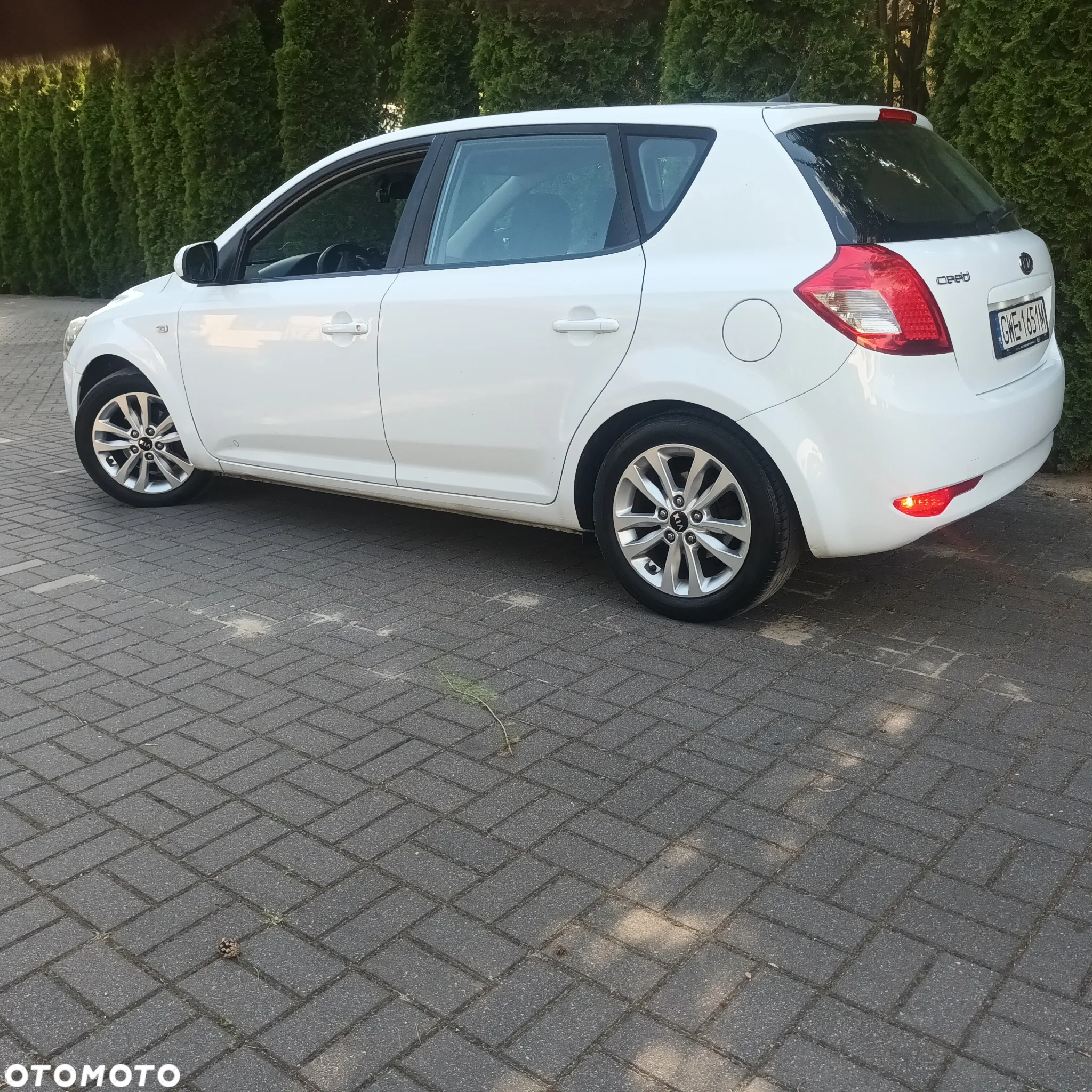 Kia Ceed Cee'd 1.6 Comfort + - 12