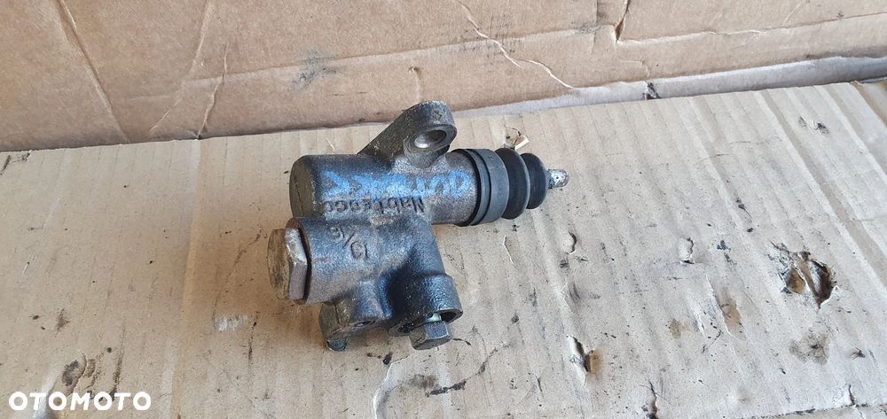 Pompka sprzęgła wysprzęglik Subaru Legacy IV Lift Outback 2.0 D - 4