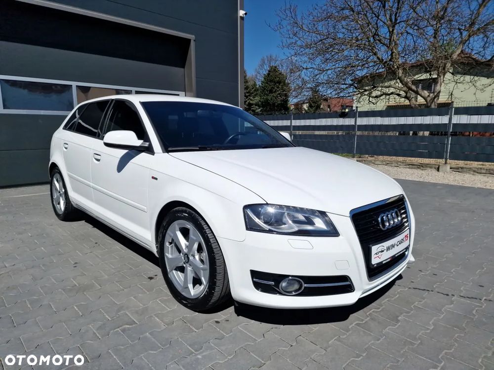 Audi A3 Sportback 2.0 TDI DPF S line Sportpaket - 4