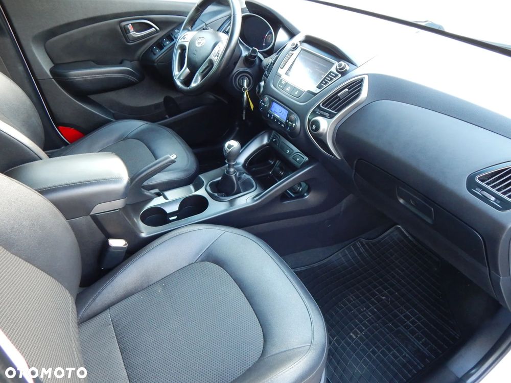 Hyundai ix35 1.7 CRDi Comfort 2WD - 18