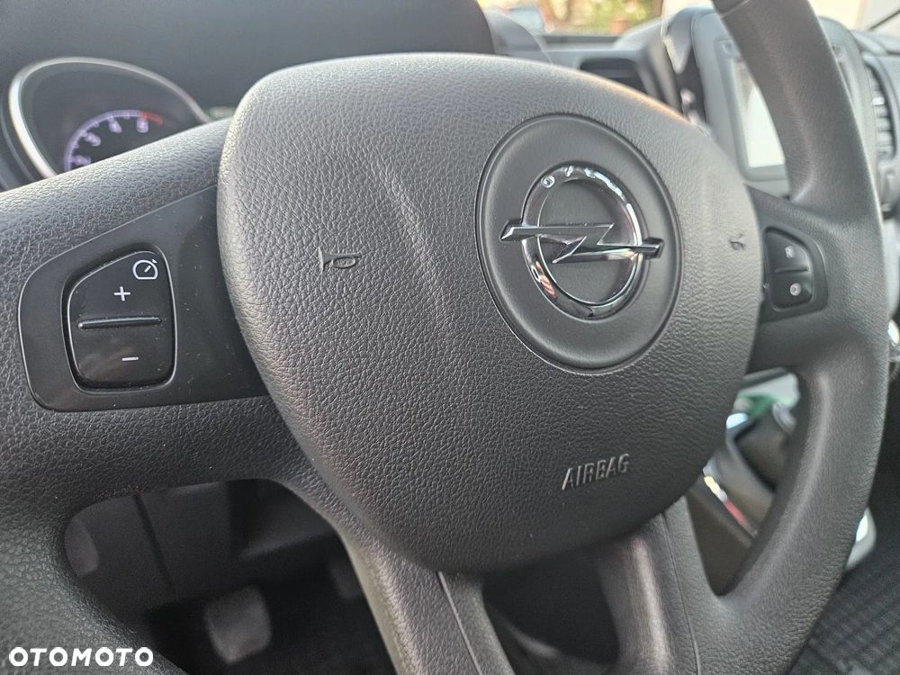 Opel Vivaro L2H1 2,9t Elegance - 12