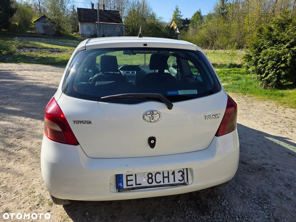 Toyota Yaris 1.0 Luna A/C - 5