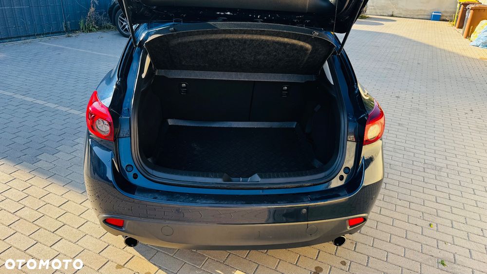Mazda 3 - 10