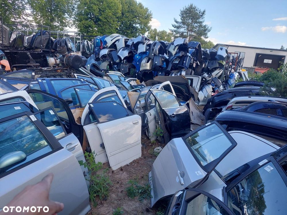 DRZWI KOMPLETNE PRAWY TYŁ KIA CEED I HB 5D 9S - 6