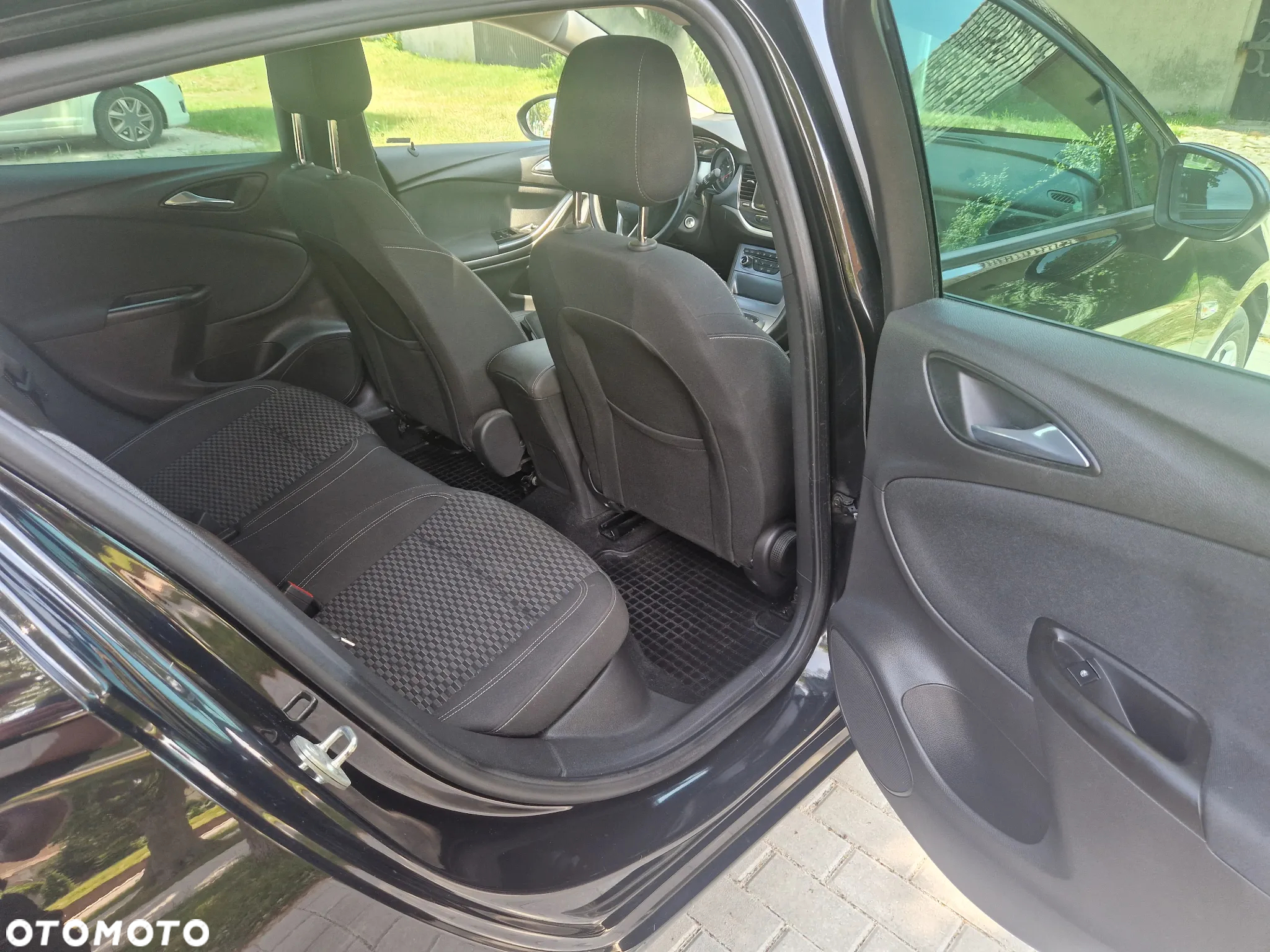 Opel Astra 1.6 D (CDTI) Business - 12