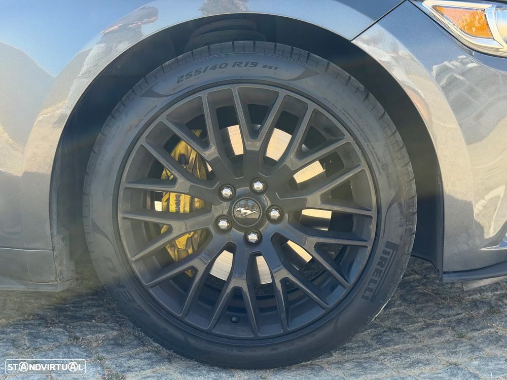 Ford Mustang 2.3 Eco Boost - 36