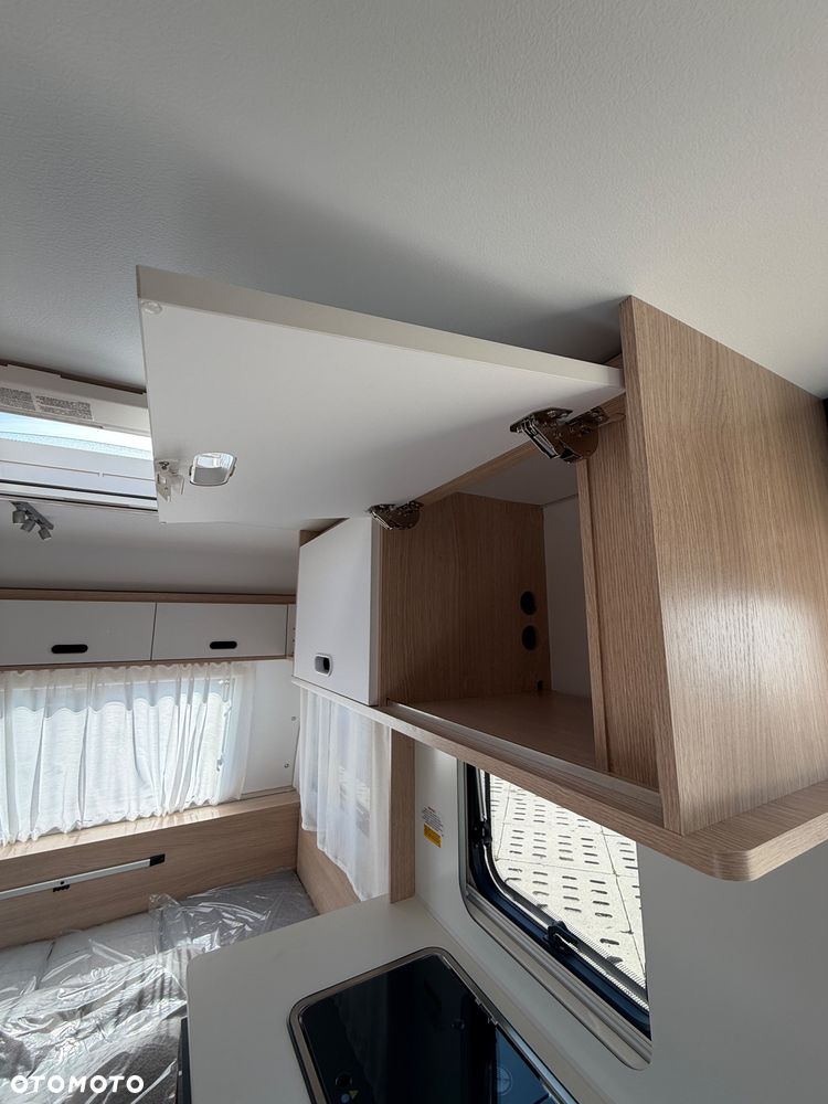 Adria AVIVA 360 DK - 22