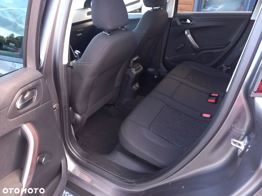 Peugeot 2008 e-HDi FAP 92 STOP & START Style - 18