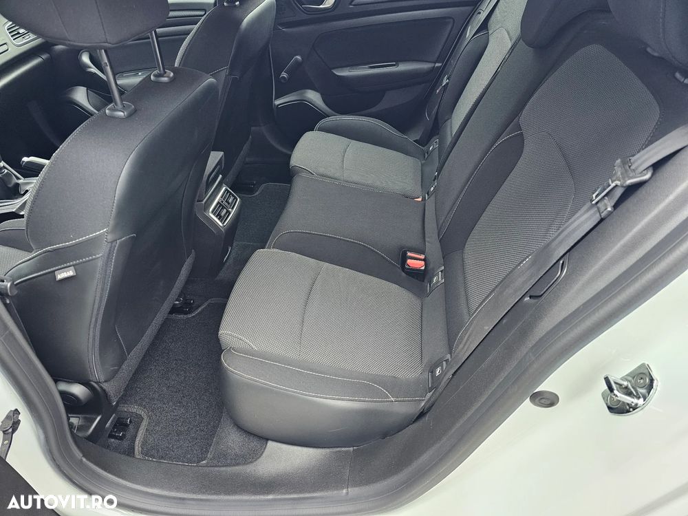 Renault Megane BLUE dCi 115 BUSINESS EDITION - 12