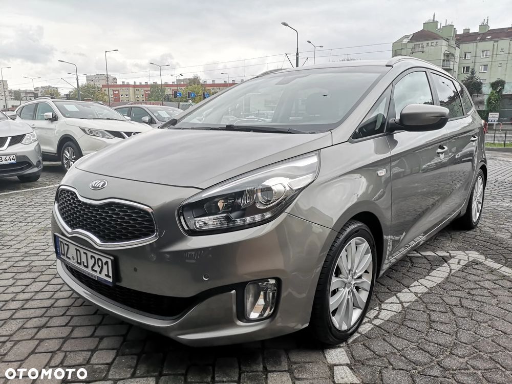 Kia Carens