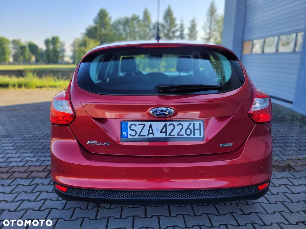 Ford Focus - 32