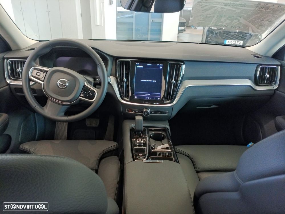 Volvo V60 2.0 T6 AWD TE Plus Dark - 5