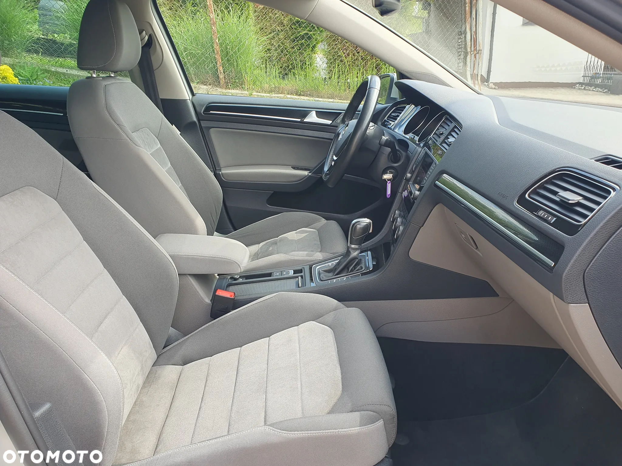 Volkswagen Golf 1.4 TSI BlueMotion Technology DSG Highline - 17