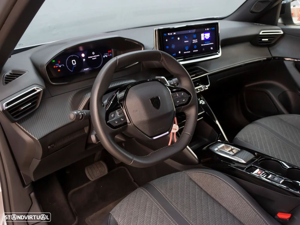 Peugeot 2008 1.2 Hybrid Allure e-DCS6 - 16