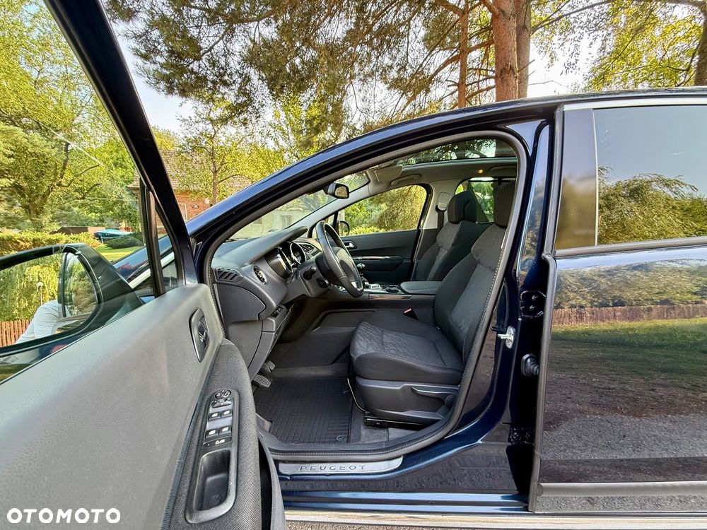 Peugeot 3008 1.6 HDi Premium - 15
