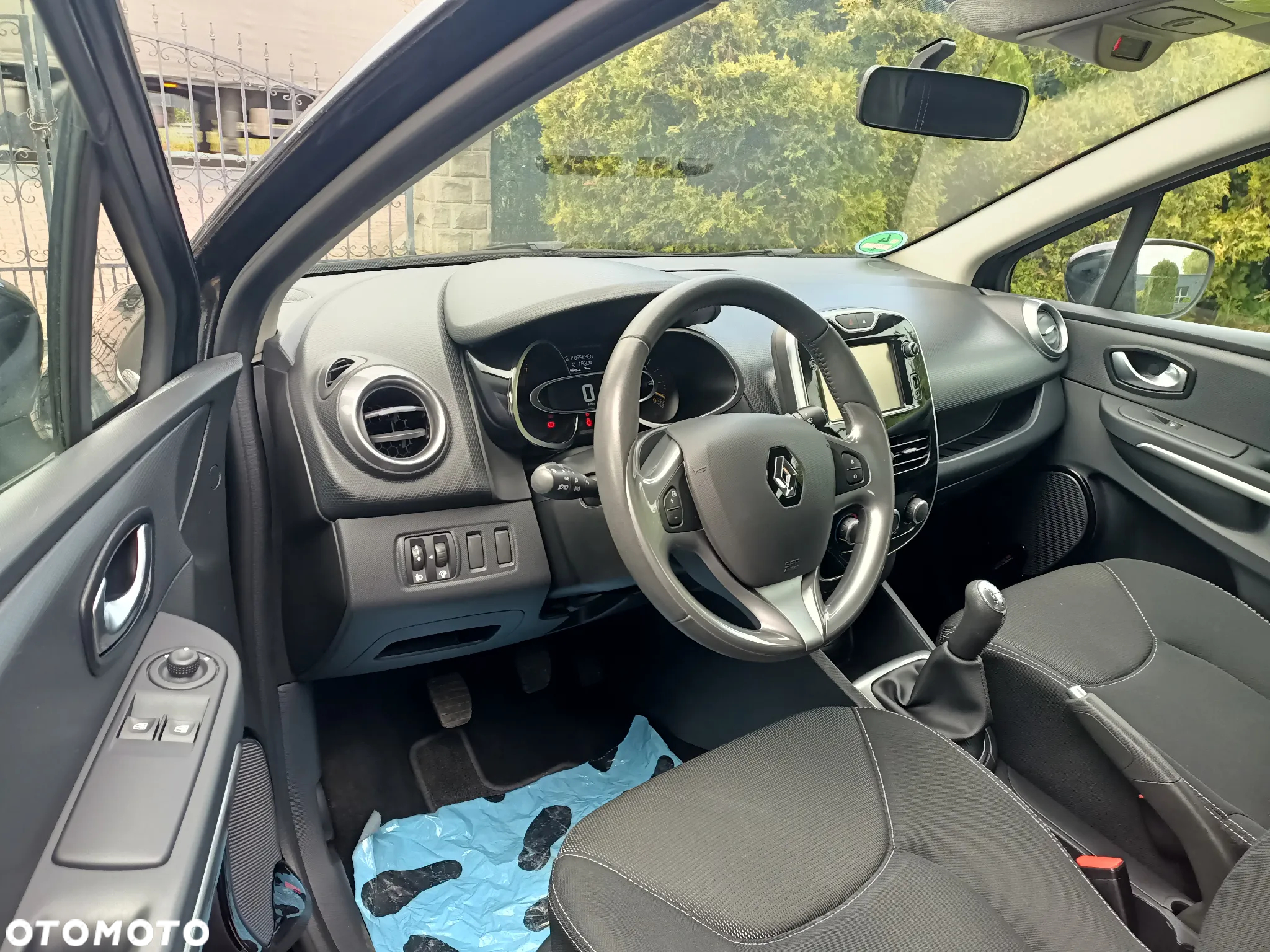 Renault Clio - 9