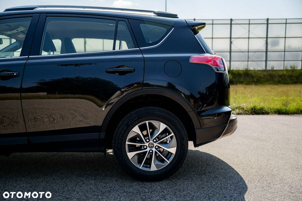 Toyota RAV4 - 13