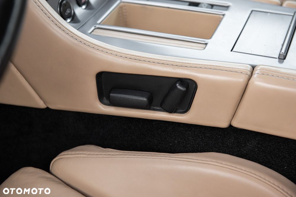 Aston Martin DB9 Touchtronic - 26