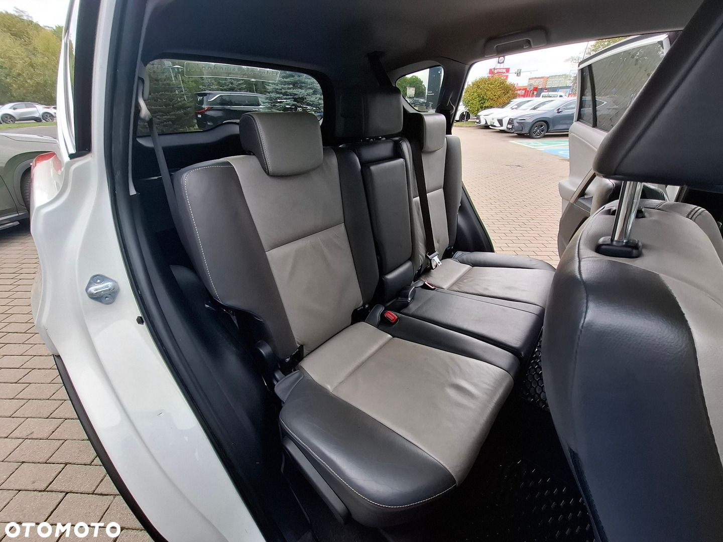 Toyota RAV4 2.2 D-CAT Prestige - 24