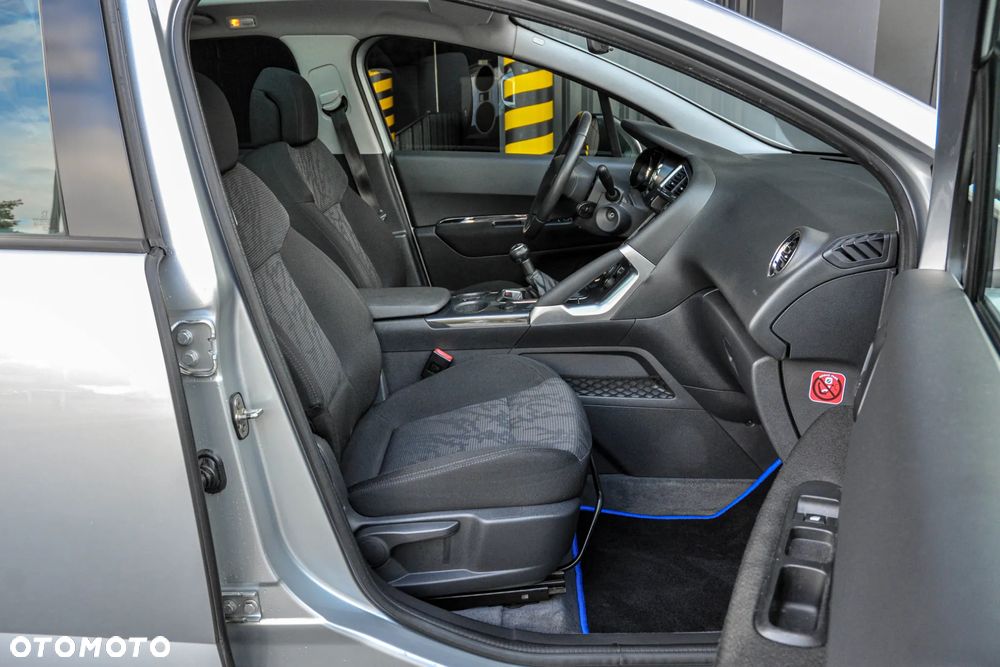 Peugeot 3008 - 11