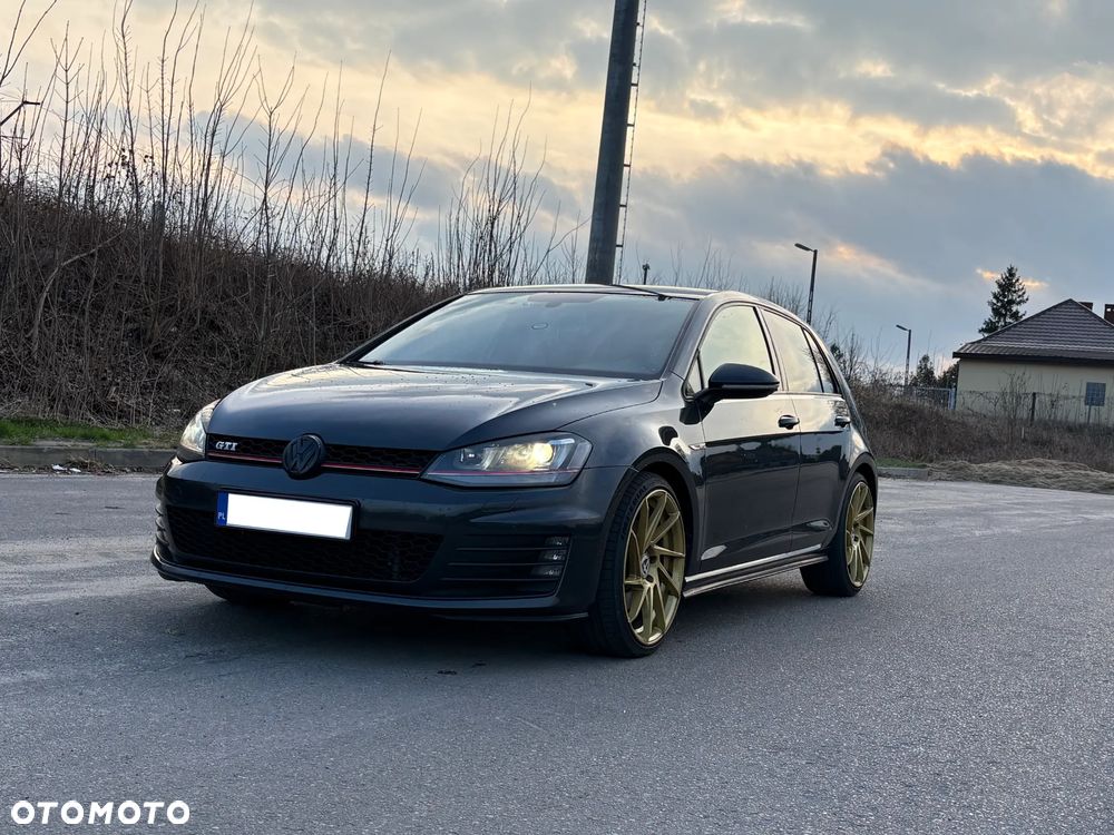 Volkswagen Golf 2.0 TSI BMT GTI - 22