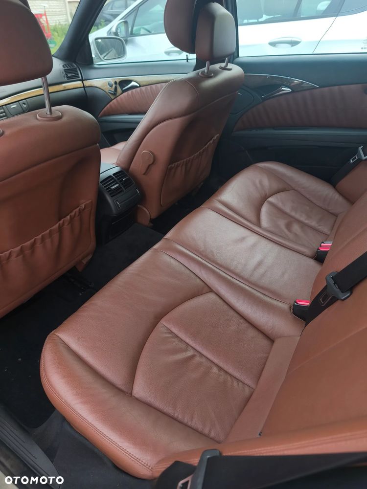 Mercedes-Benz Klasa E 350 4-Matic Avantgarde - 16