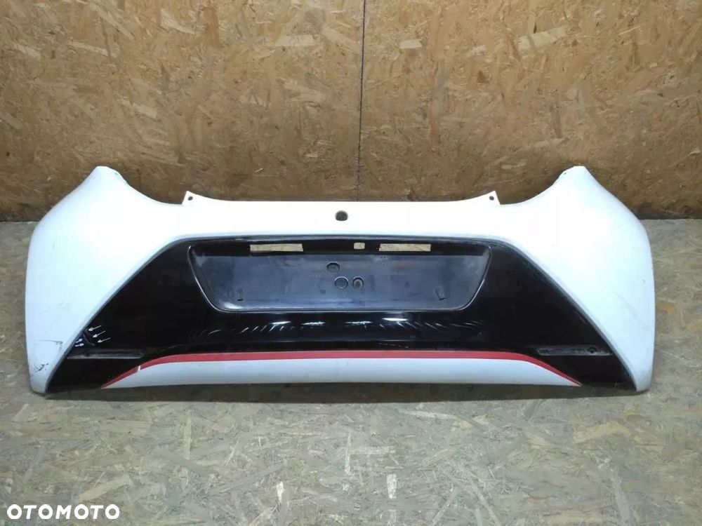 TOYOTA AYGO II 2014- ZDerzak tylny tył warszawa - 1