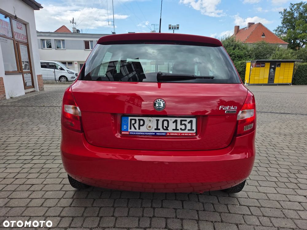 Skoda Fabia 1.2 TSI Ambiente - 3