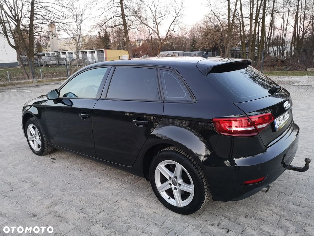 Audi A3 Sportback 1.6 TDI S tronic sport - 12