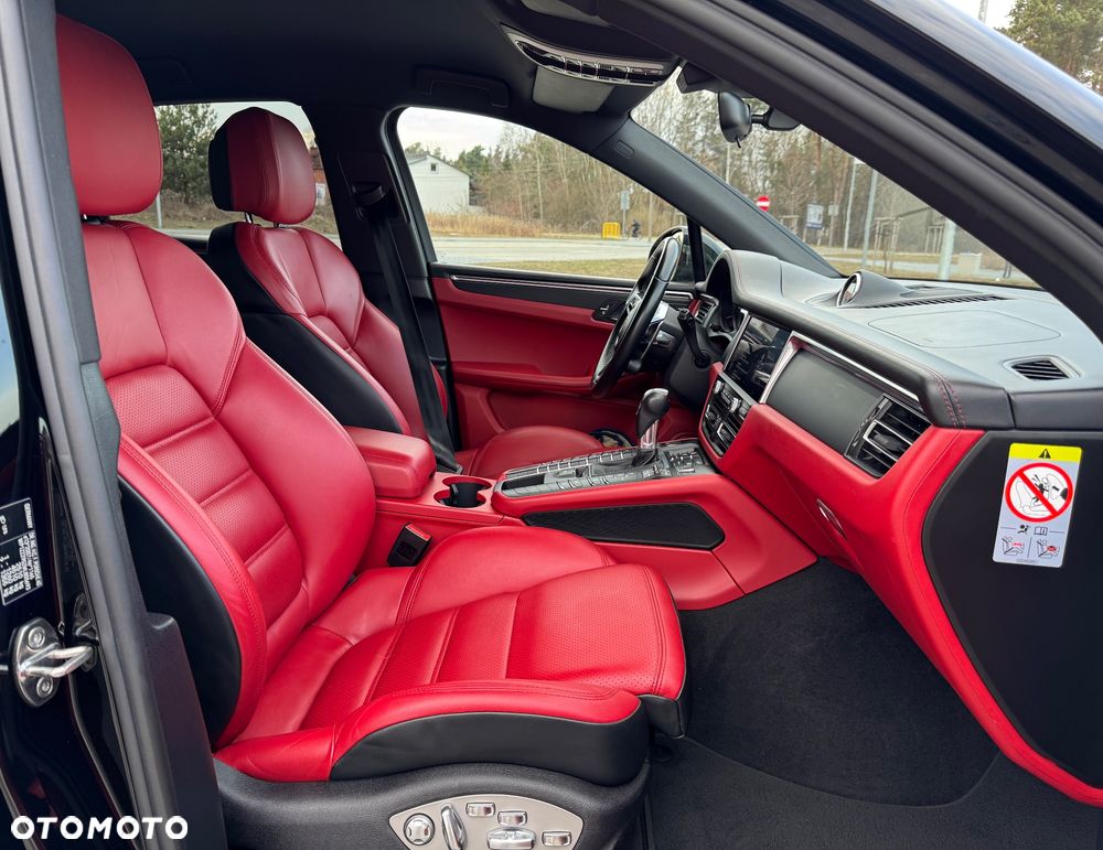 Porsche Macan - 40